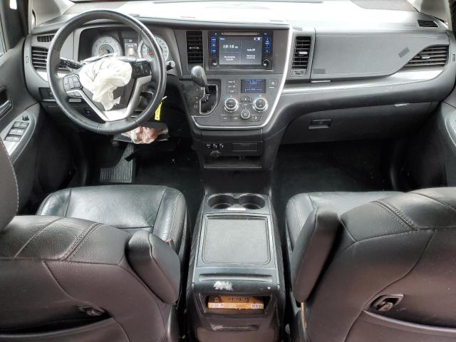 2017 TOYOTA SIENNA SE 5TDXZ3DC0HS800154