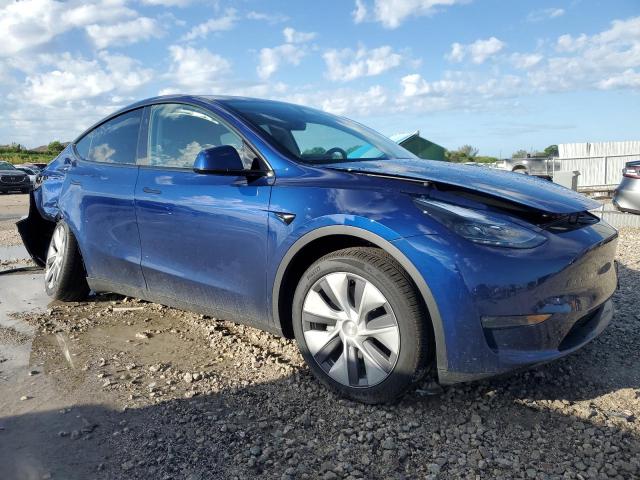 2024 TESLA MODEL Y 7SAYGDEE6RA226097