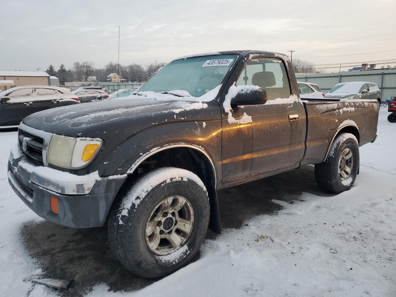  Salvage Toyota Tacoma