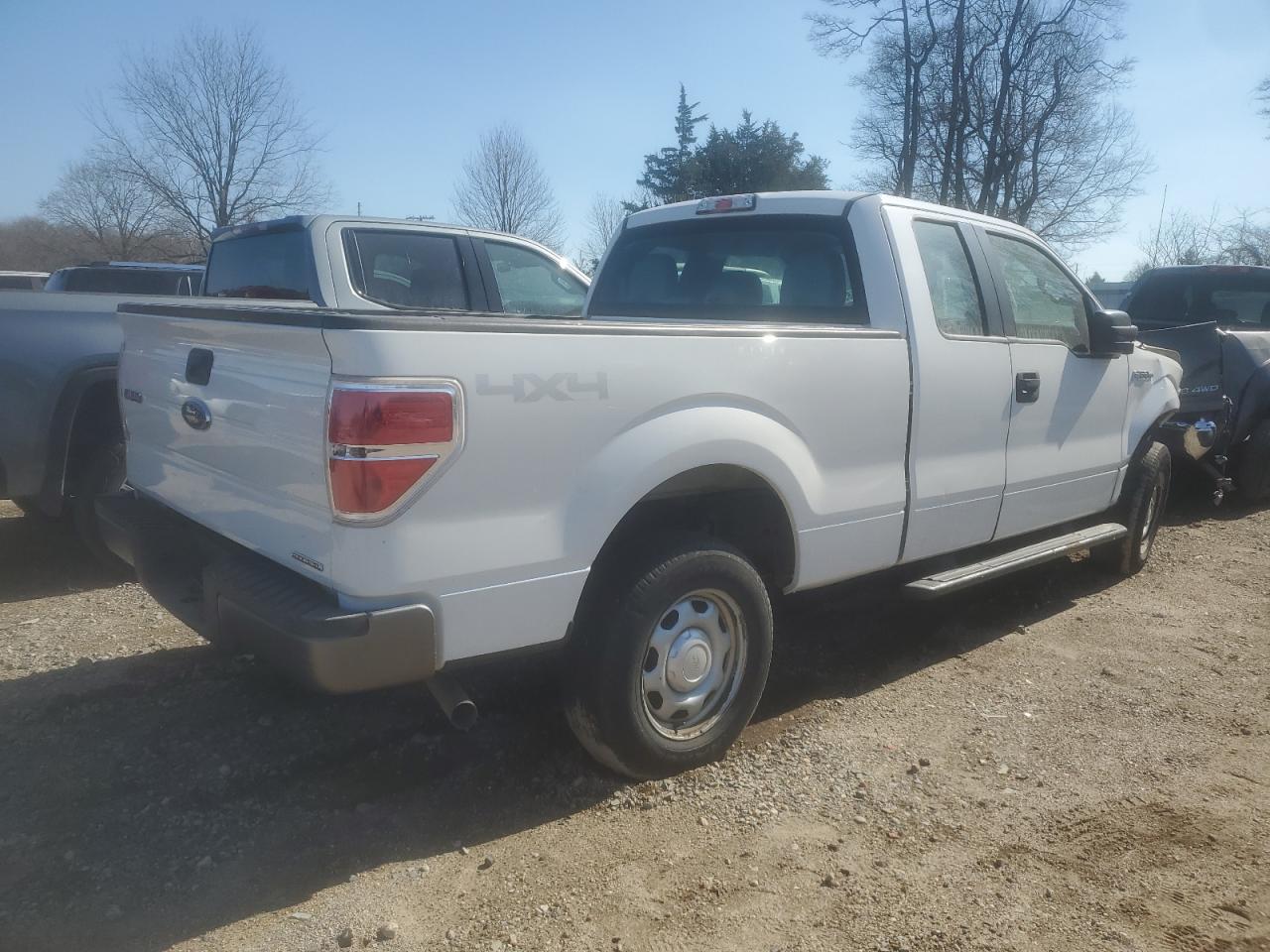 FORD F-150 SUPER CAB