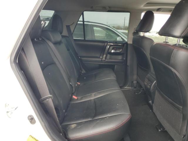 2020 TOYOTA 4RUNNER SR - JTEBU5JR1L5777944