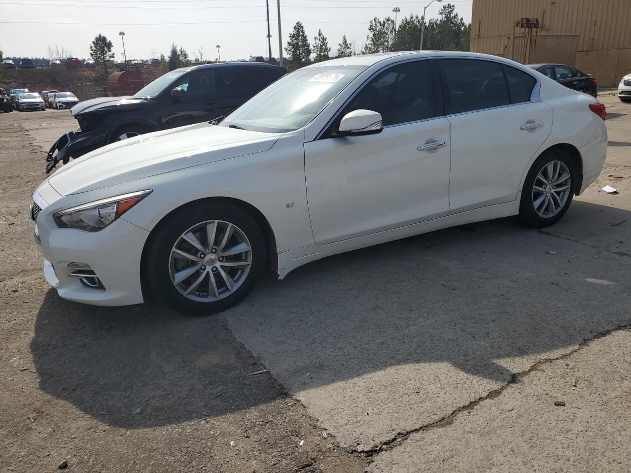 INFINITI Q50 BASE