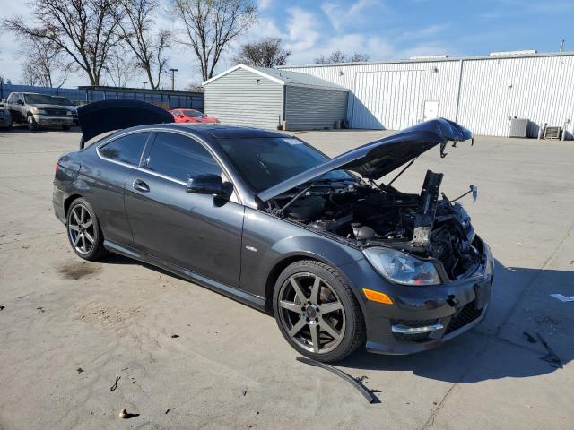 Vin: wddgj4hbxcf850685, lot: 47452765, mercedes-benz c-class 250 20124