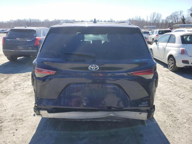 2021 TOYOTA SIENNA XLE - 5TDYRKEC0MS030528