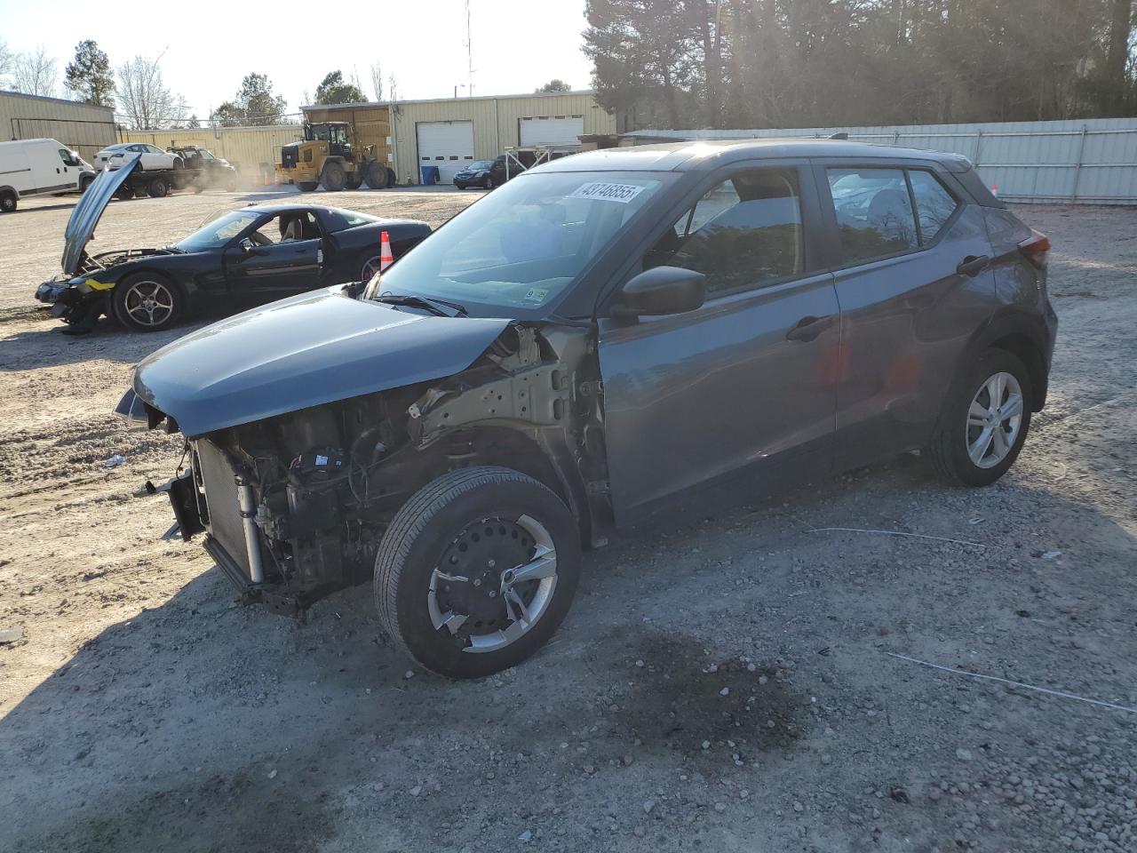  Salvage Nissan Kicks