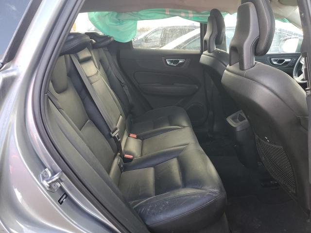 2018 VOLVO XC60 T5 LYV102RK0JB088167