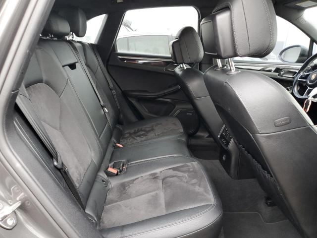 2018 PORSCHE MACAN WP1AA2A55JLB14095