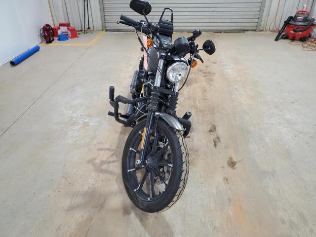 2018 HARLEY-DAVIDSON XL883 IRON 1HD4LE218JC425380