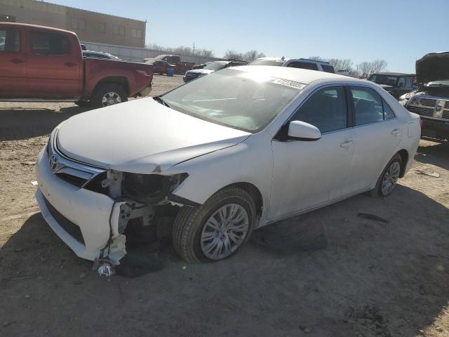TOYOTA CAMRY BASE