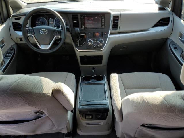 2018 TOYOTA SIENNA LE 5TDKZ3DCXJS938526