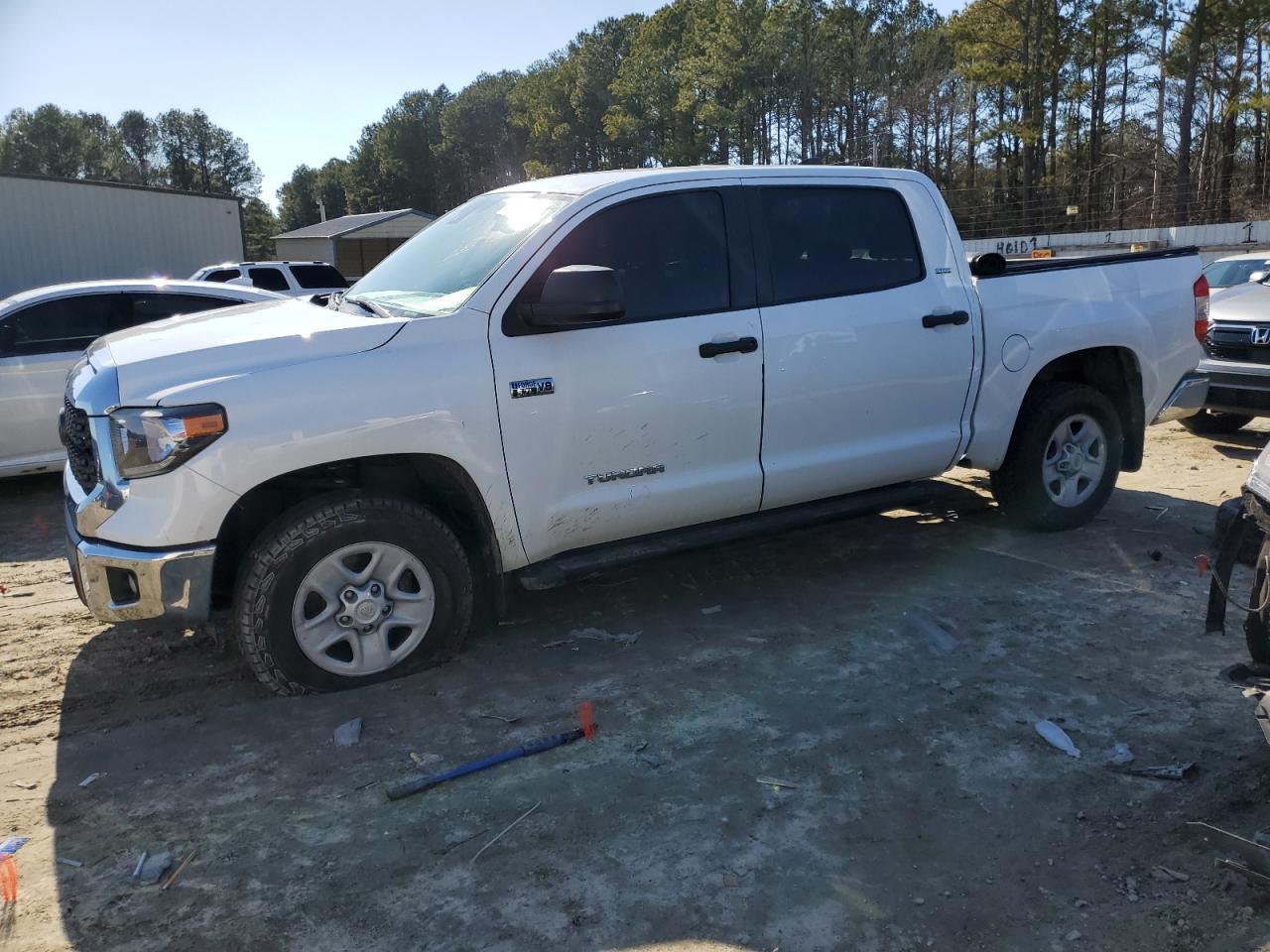 TOYOTA TUNDRA CREWMAX SR5