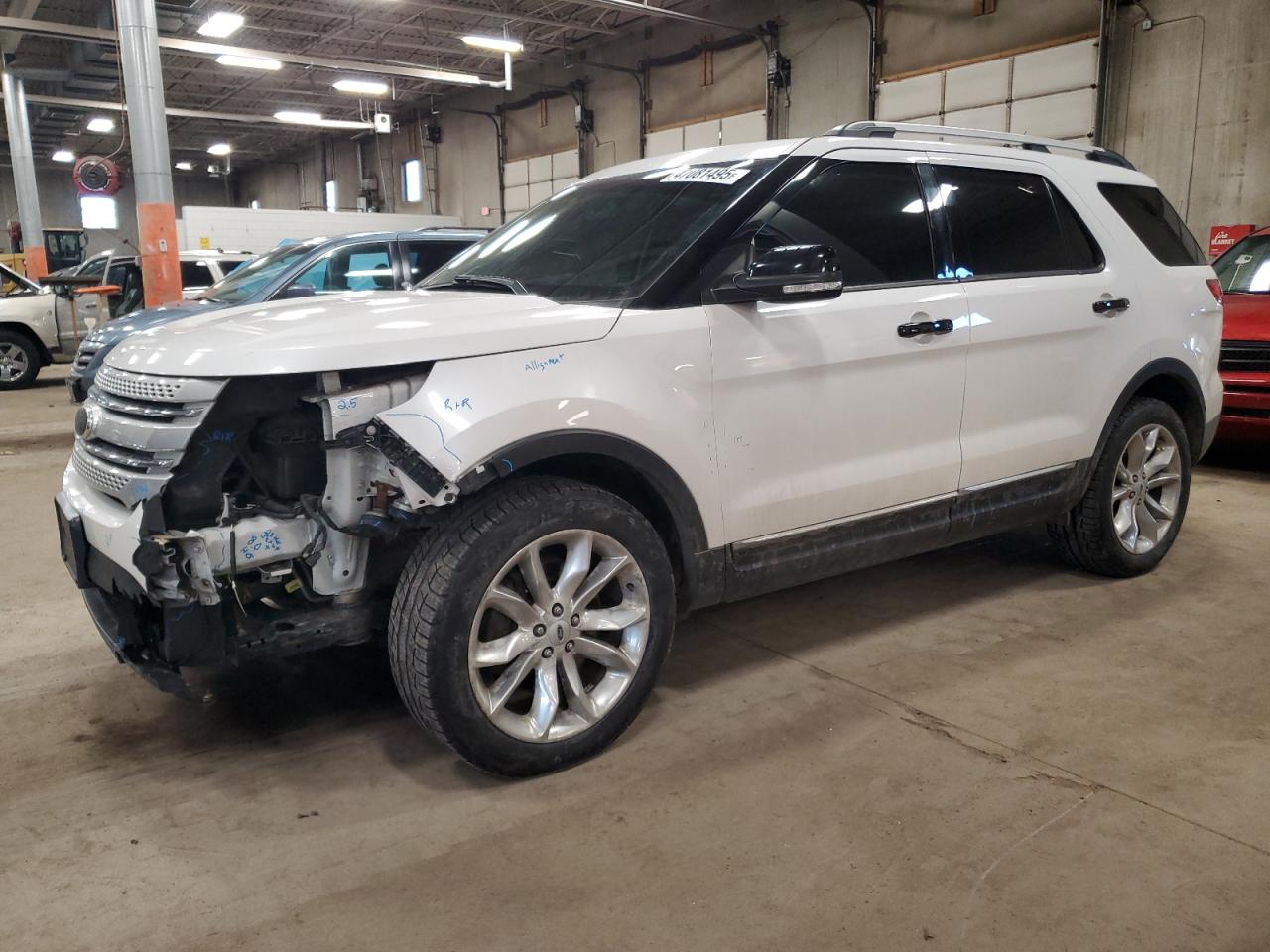  Salvage Ford Explorer