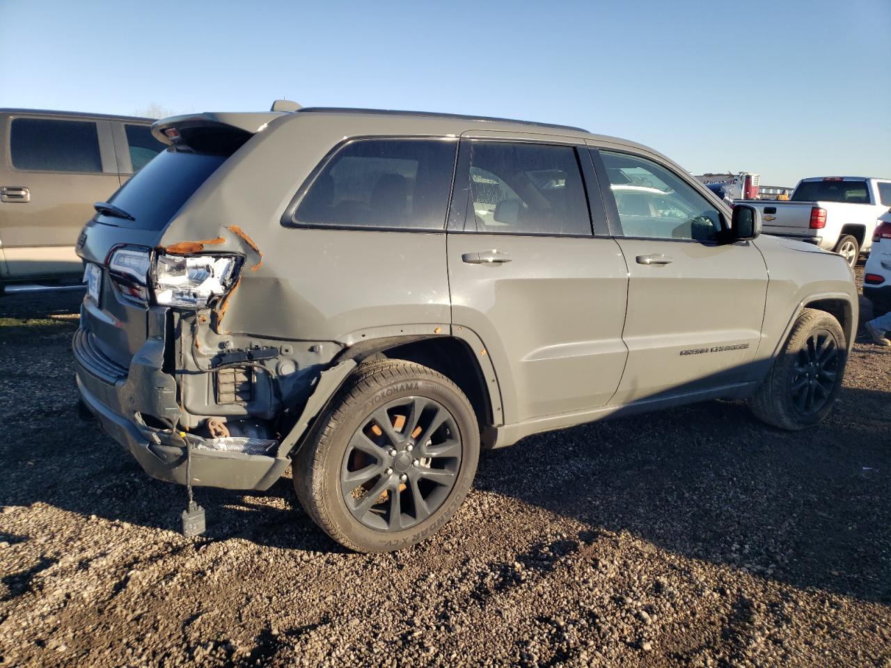JEEP GRAND CHEROKEE LAREDO