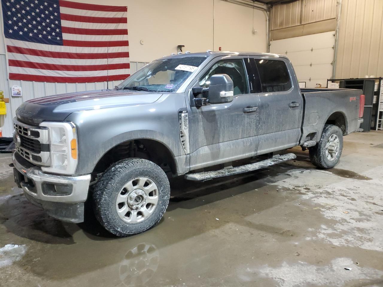 FORD F-250 SUPER DUTY