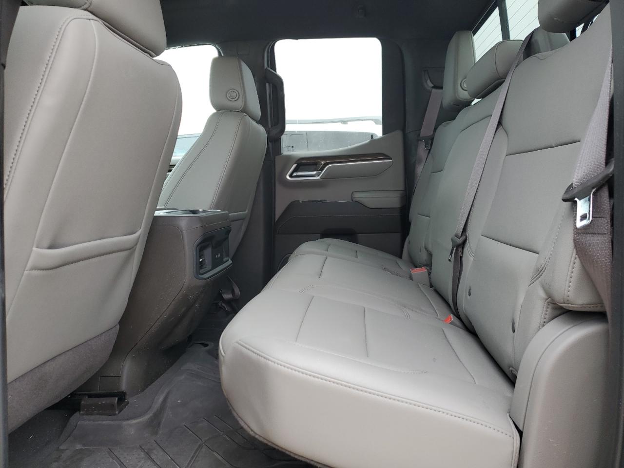 CHEVROLET SILVERADO C1500 LT