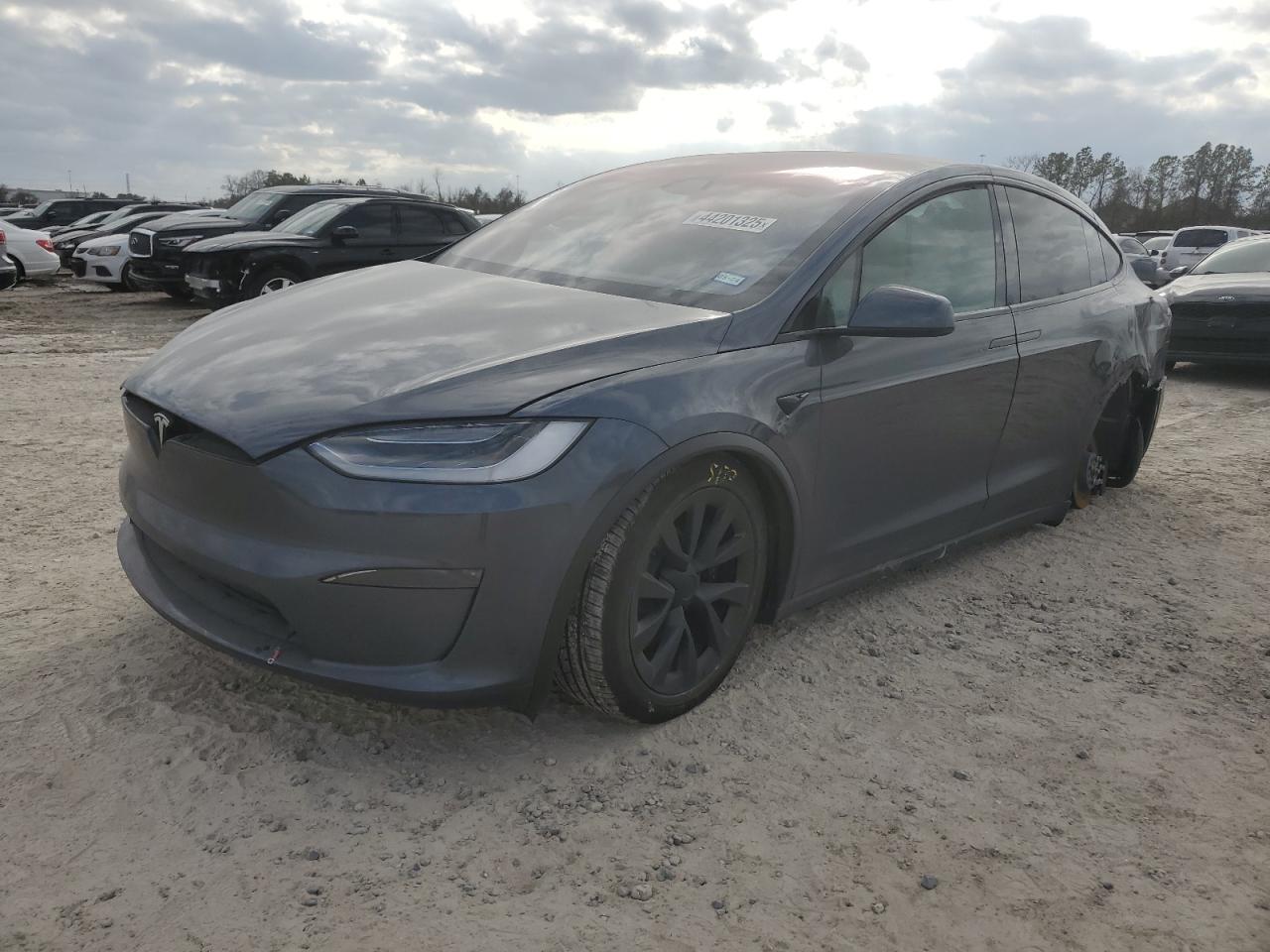 TESLA MODEL X