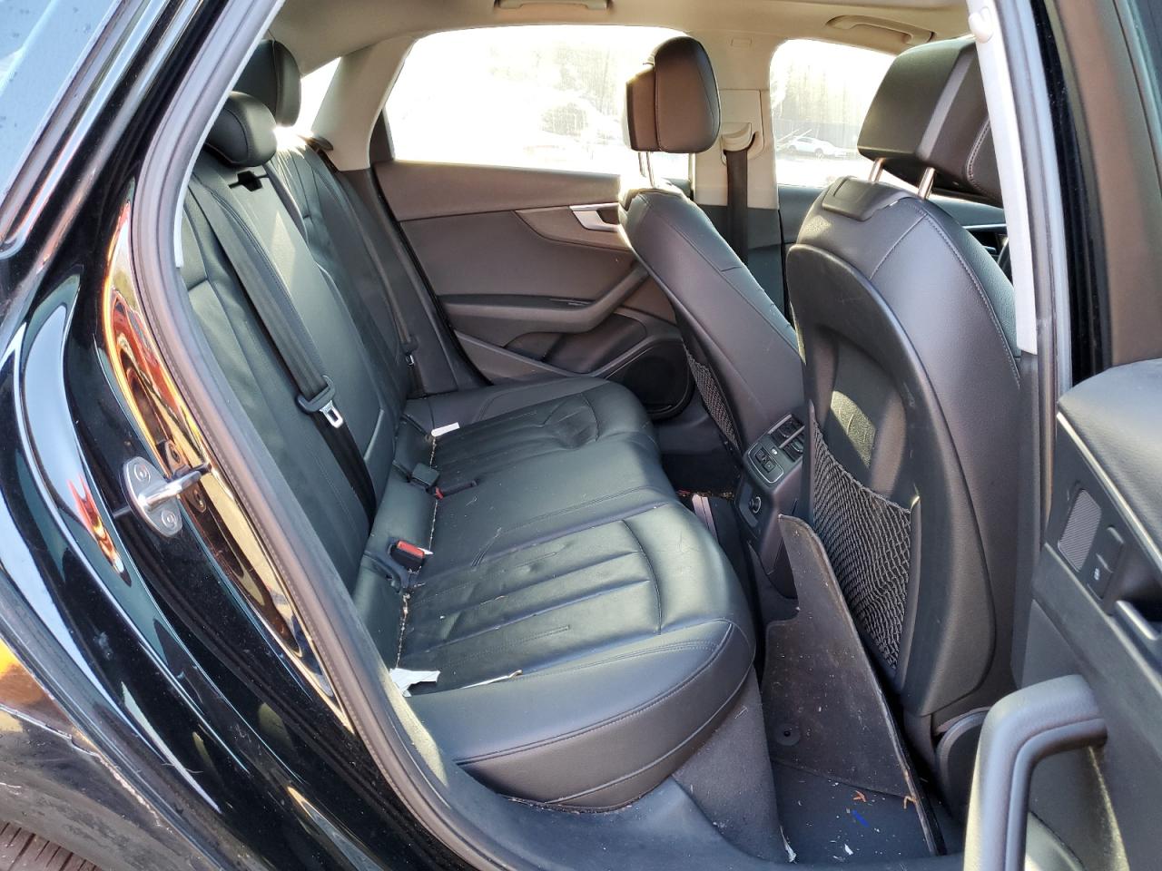 AUDI A4 ULTRA PREMIUM