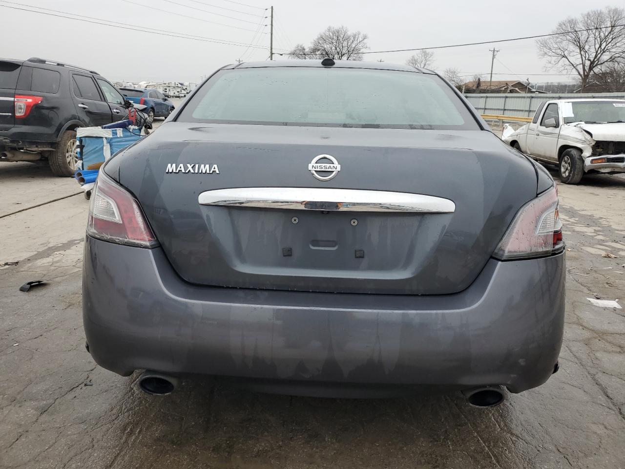 NISSAN MAXIMA S