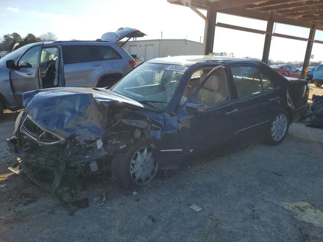 MERCEDES-BENZ E 320