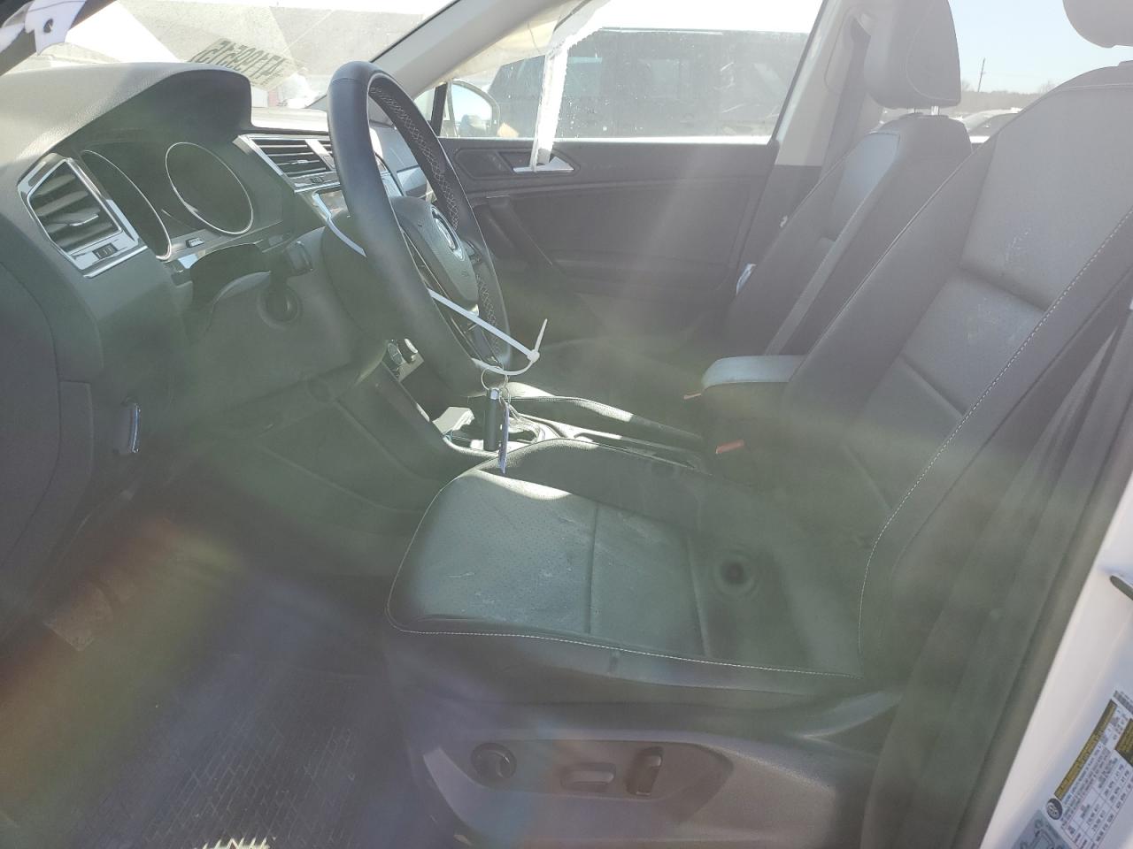 VOLKSWAGEN TIGUAN SE