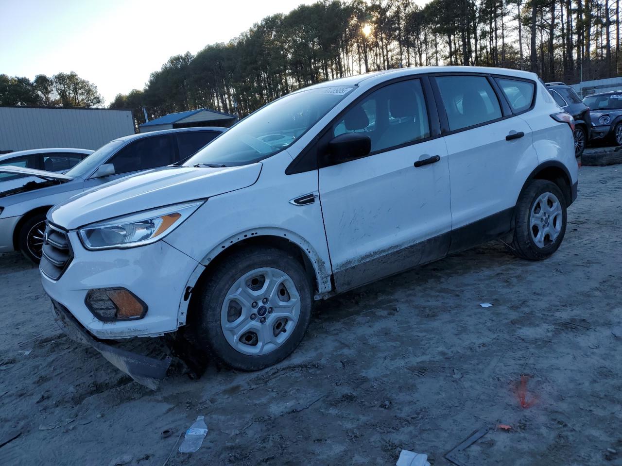 1FMCU0F74HUC84139 FORD ESCAPE S 2017