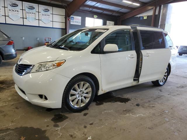 TOYOTA SIENNA LE