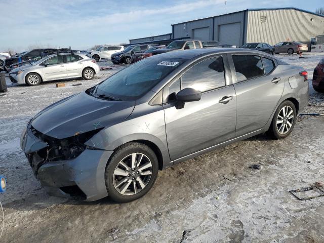 NISSAN VERSA SV