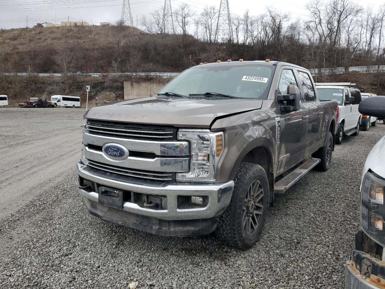 FORD F-350 SUPER DUTY