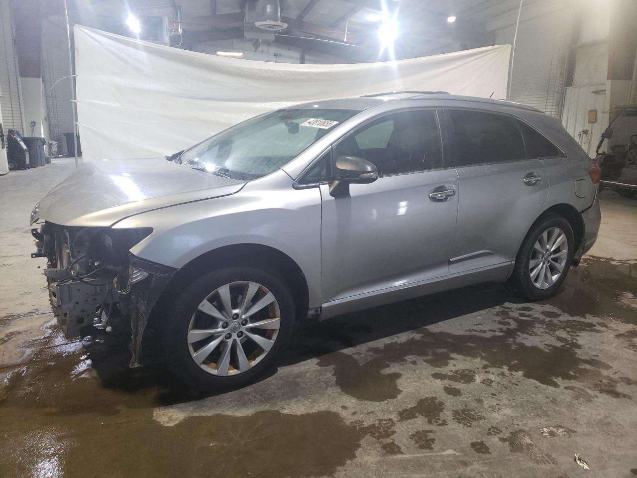 TOYOTA VENZA LE