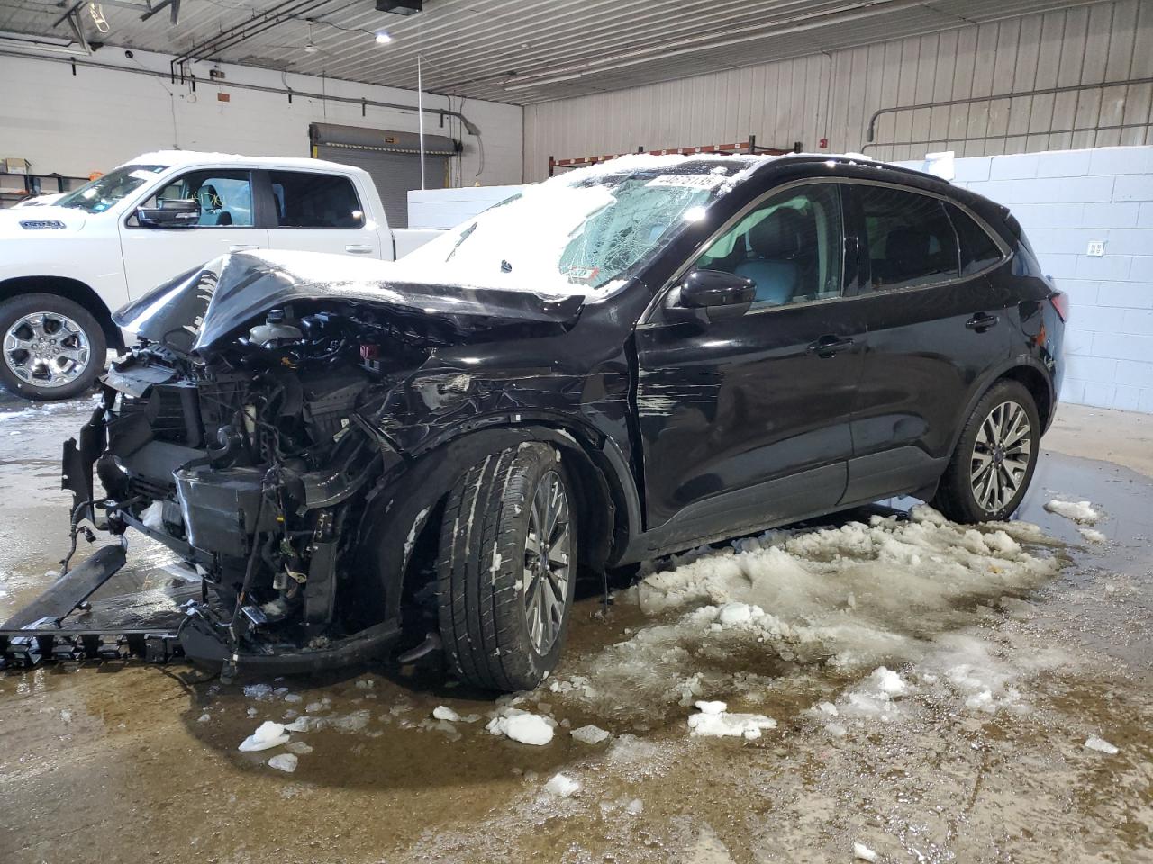 FORD ESCAPE TITANIUM