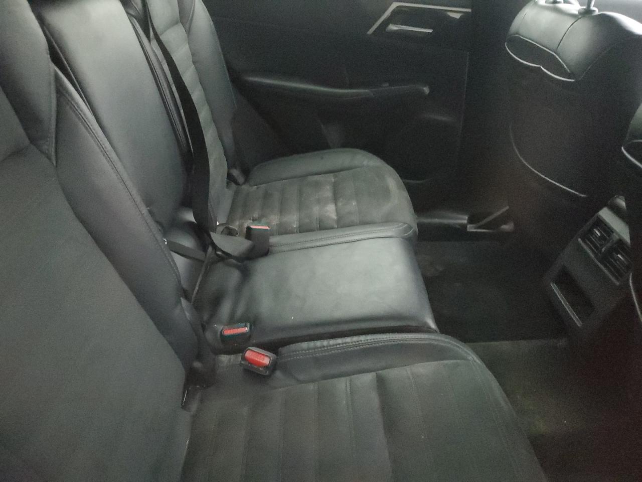 MITSUBISHI OUTLANDER SE