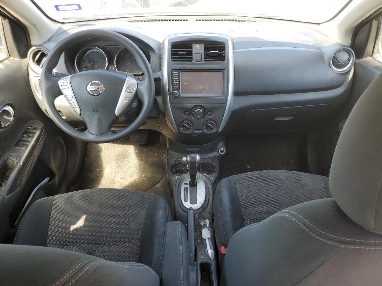 NISSAN VERSA S