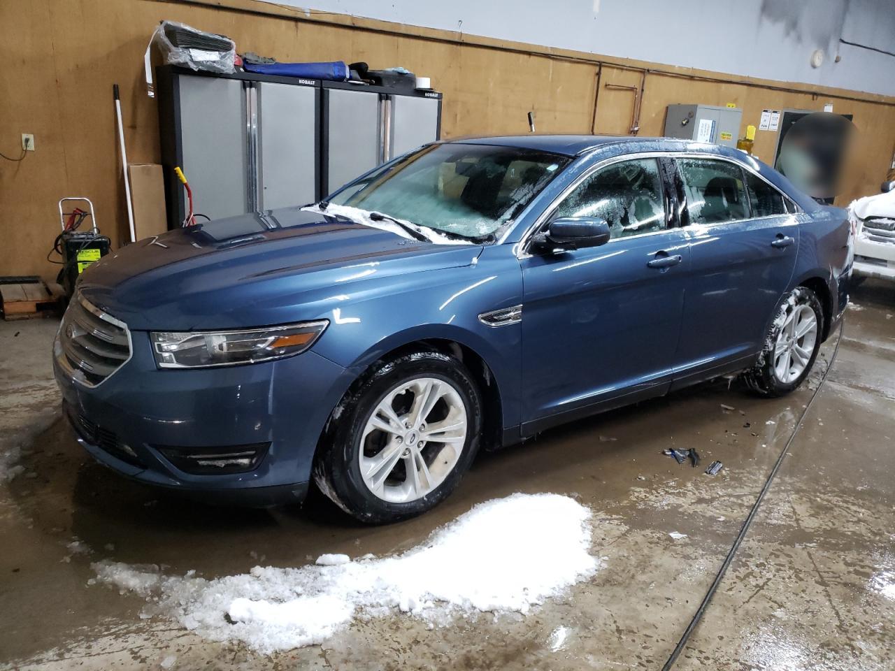1FAHP2E87JG102631 FORD TAURUS SEL 2018