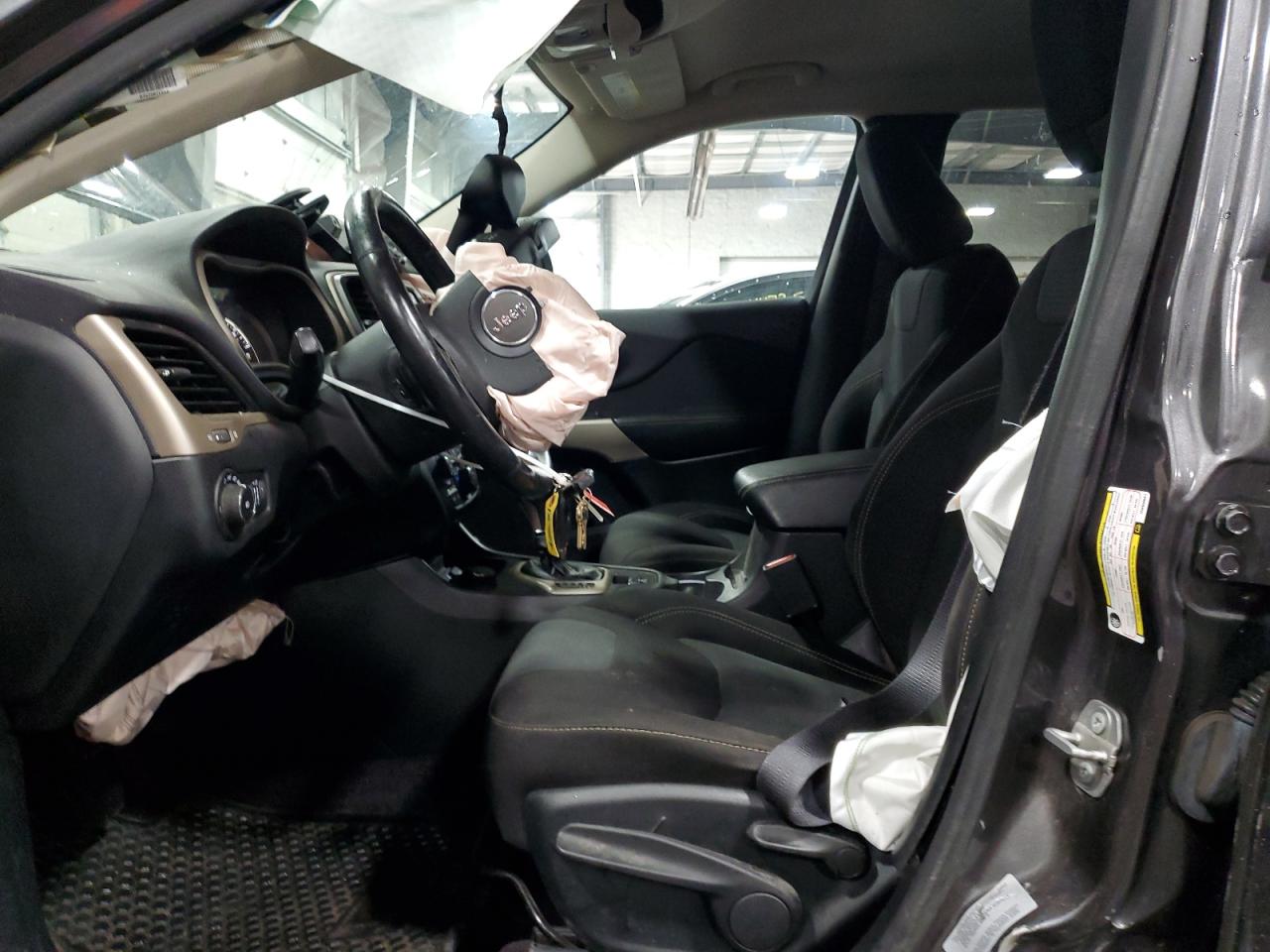 JEEP GRAND CHEROKEE LATITUDE