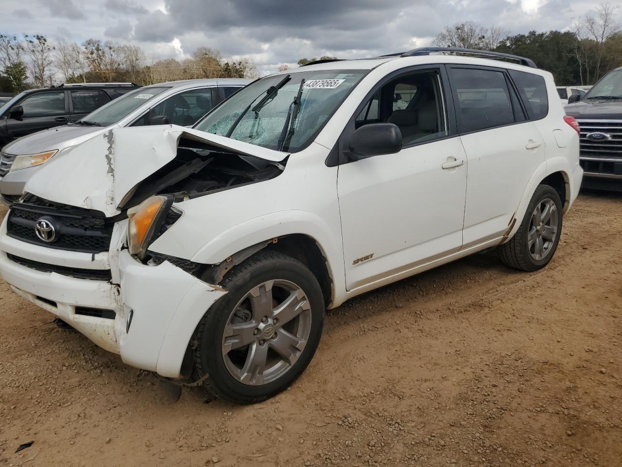  Salvage Toyota RAV4