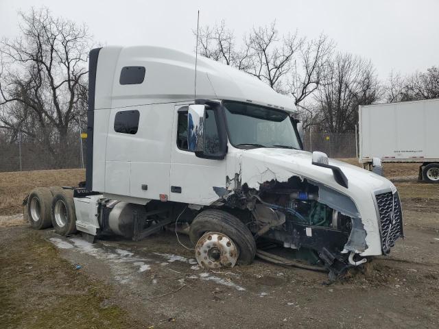 Global Auto Auctions: 2024 VOLVO VN VNL