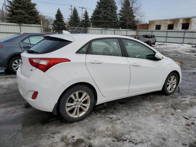 HYUNDAI ELANTRA GT 2013 white  gas KMHD35LE7DU107991 photo #4