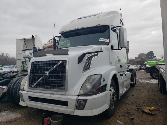 VOLVO VN VNL 2013 white tractor diesel 4V4NC9EJ7DN566107 photo #3
