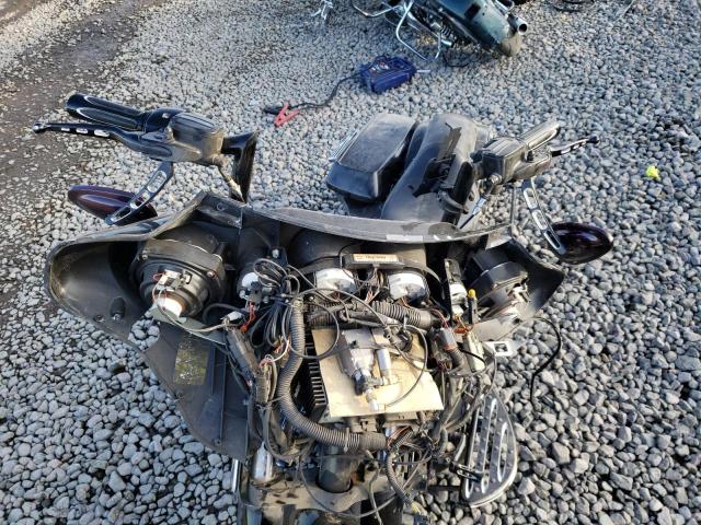 2011 HARLEY-DAVIDSON FLHX 1HD1KBM16BB644766