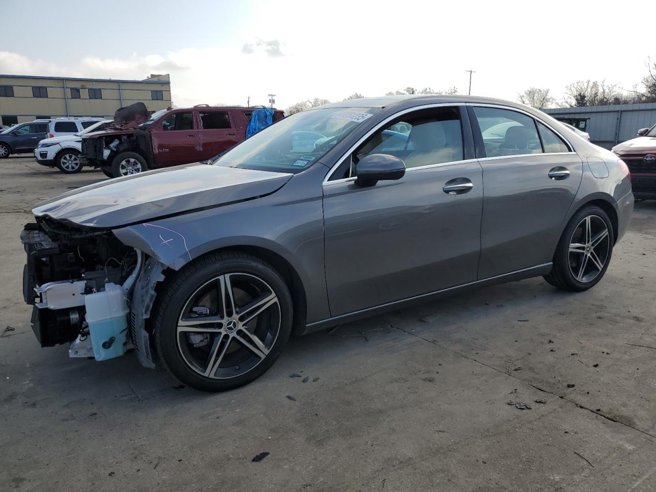 MERCEDES-BENZ A-CLASS 220