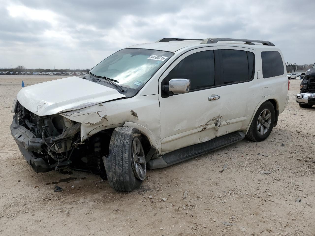 NISSAN ARMADA SV