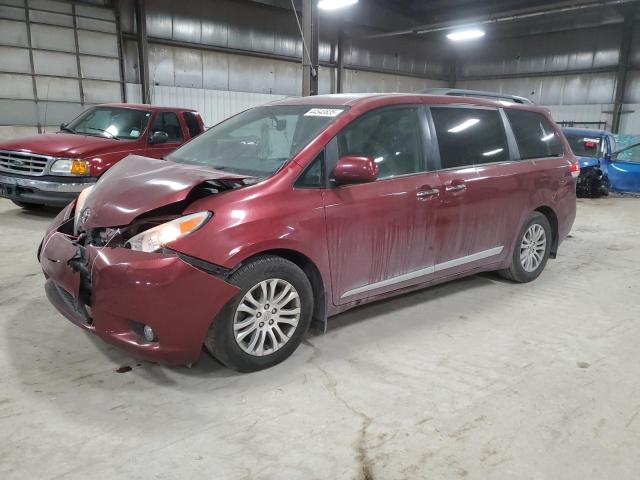 TOYOTA SIENNA XLE