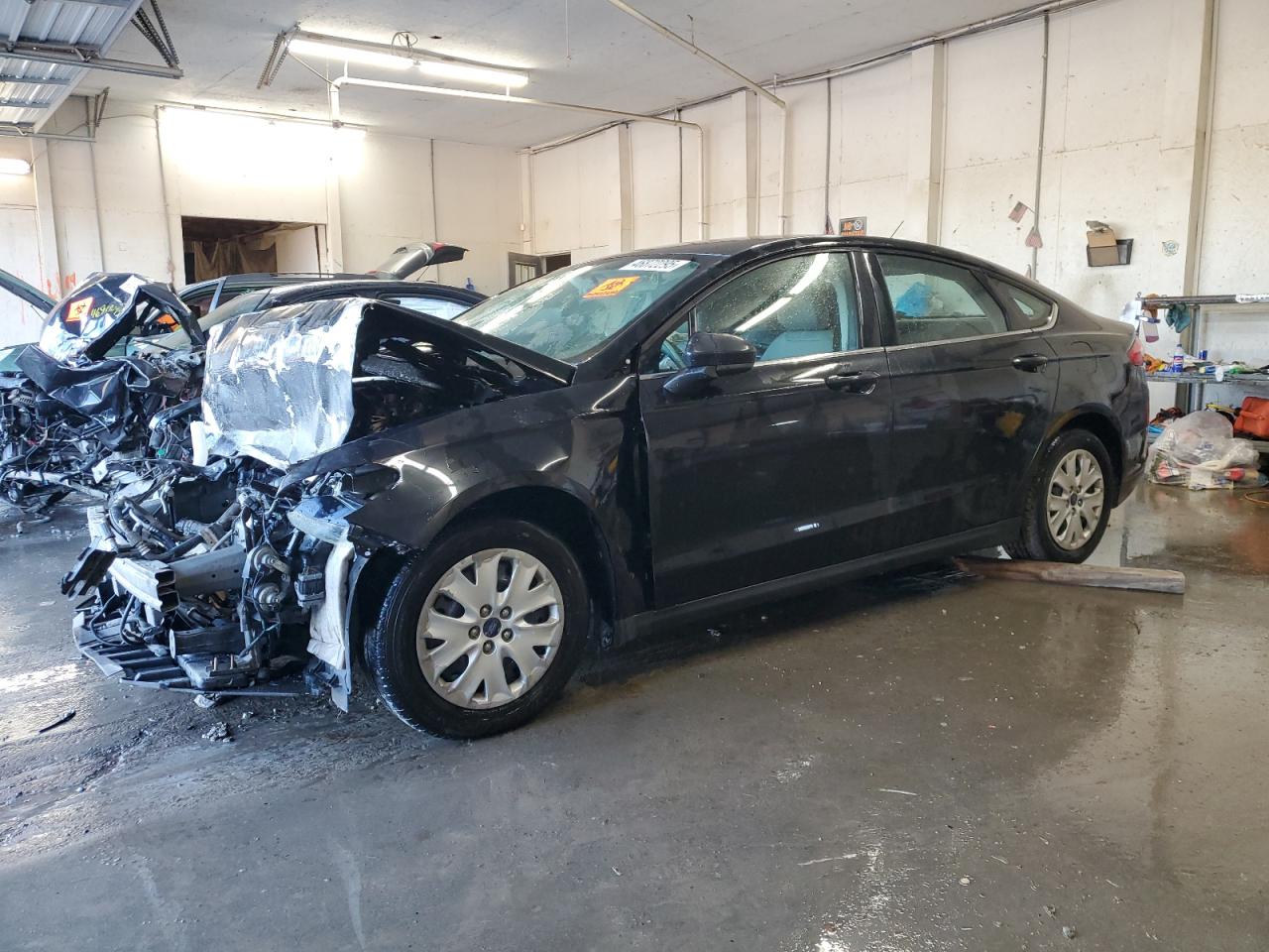 FORD FUSION S