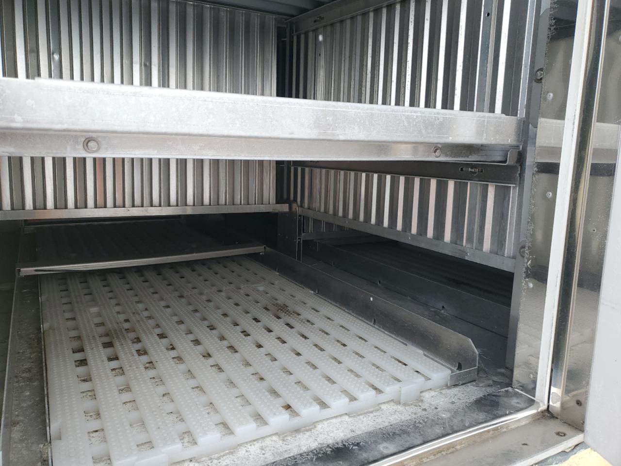 FORD ECONOLINE E450 SUPER DUTY CUTAWAY VAN