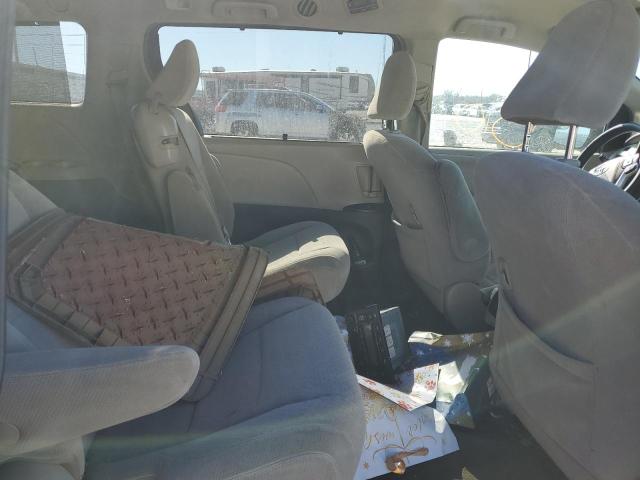 2019 TOYOTA SIENNA LE - 5TDKZ3DC7KS996997