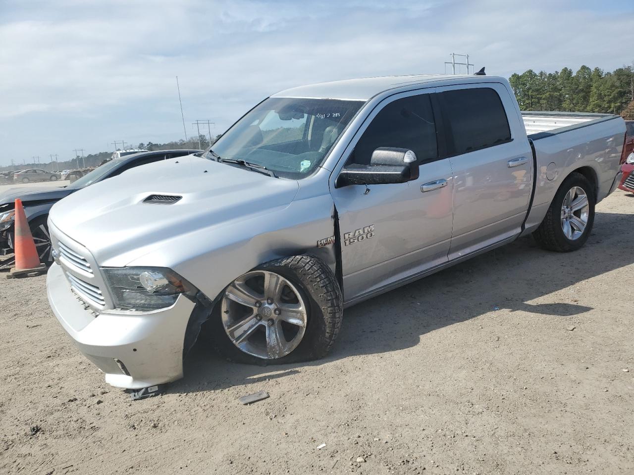 RAM 1500 SPORT