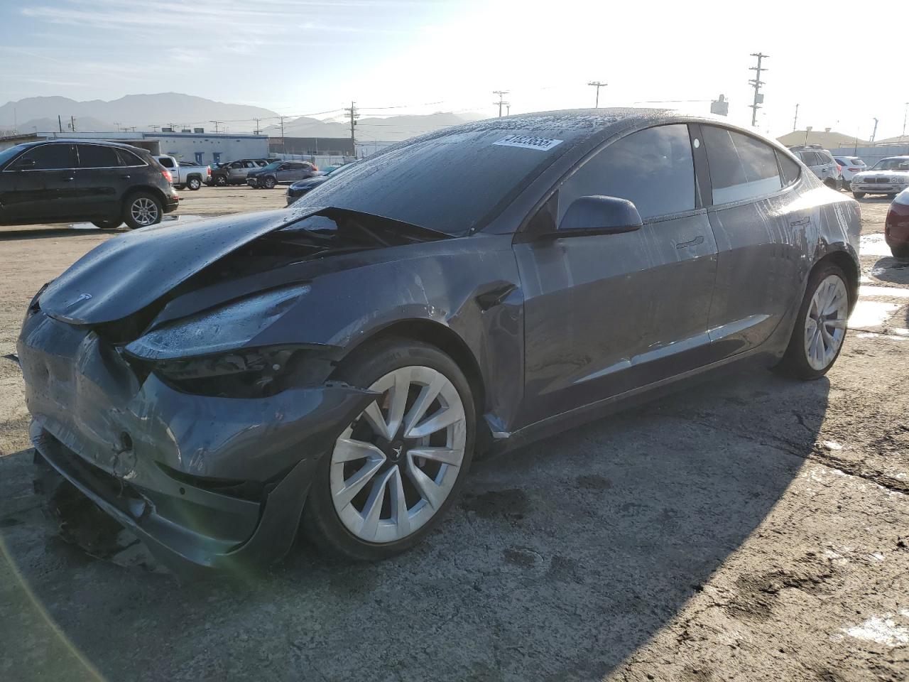 TESLA MODEL 3