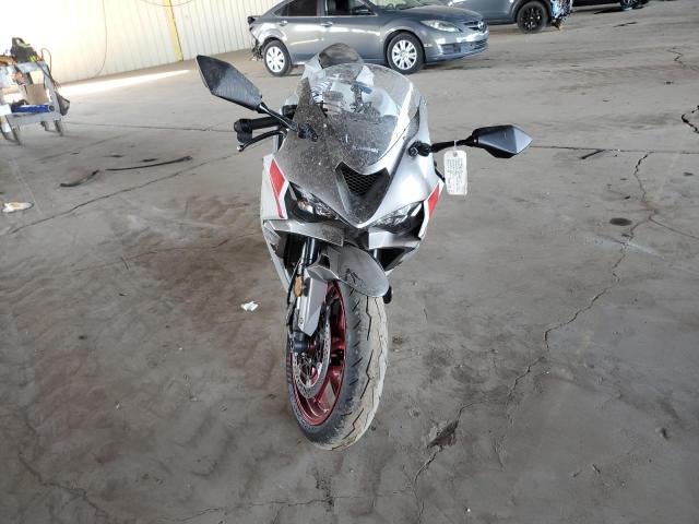 KAWASAKI ZX636 K 2025 white  gas JKBZXJK11SA007301 photo #3