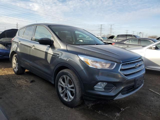 2019 FORD ESCAPE SE 1FMCU0GD2KUA13575
