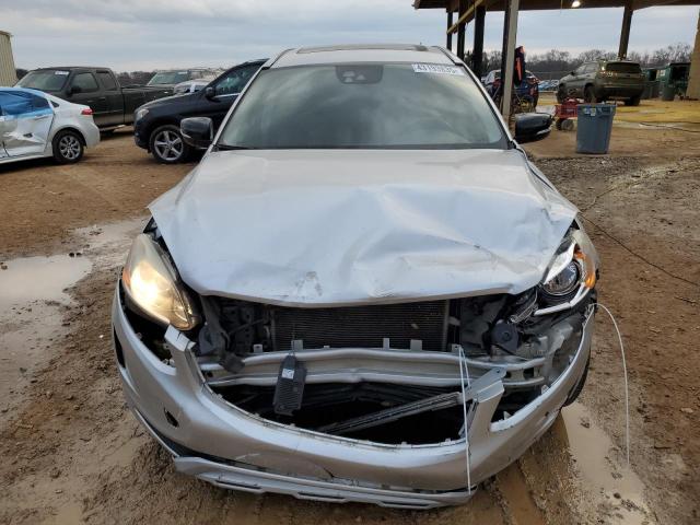 2017 VOLVO XC60 T5 DY YV440MRR4H2161216